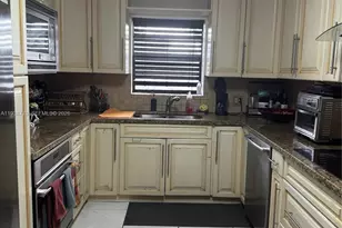 17 E 50th Pl, Hialeah, FL 33013 - Photo 12