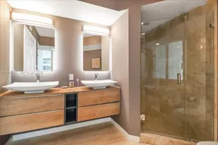 18671 Collins Ave, Sunny Isles Beach, FL 33160 - Photo 52