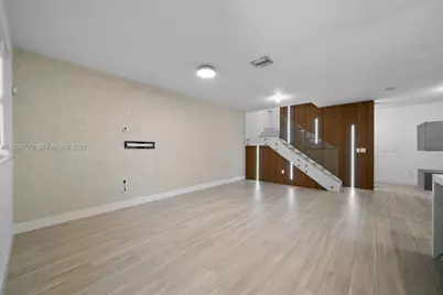 8106 NW 105th Ct, Doral, FL 33178 - Photo 10