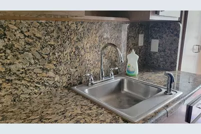 1050 Pennsylvania Ave #11, Miami Beach, FL 33139 - Photo 8