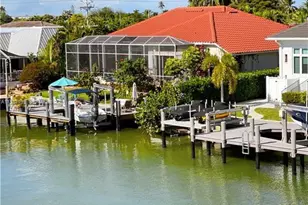 654 Bamboo Ct, Marco Island, FL 34145 - Photo 10