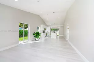 29790 SW 161st Ct, Homestead, FL 33033 - Photo 8