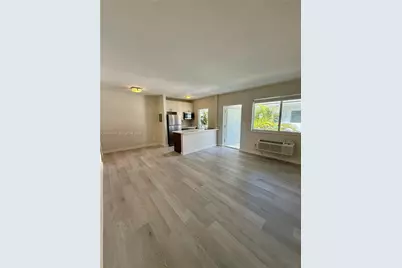 1525 Michigan Ave #10, Miami Beach, FL 33139 - Photo 2