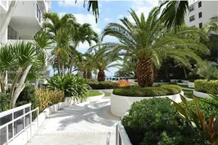 100 Lincoln Rd, Miami Beach, FL 33139 - Photo 20