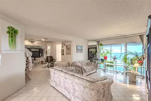 3959 Via Poinciana, Lake Worth, FL 33467 - Photo 10