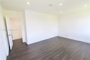 239 NW 107th Ave, Pembroke Pines, FL 33026 - Photo 16