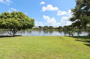 239 NW 107th Ave, Pembroke Pines, FL 33026 - Photo 4