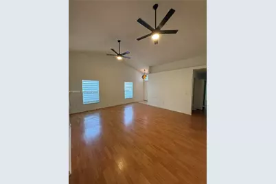540 SE 21st Ln #540, Homestead, FL 33033 - Photo 2