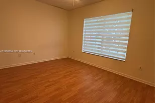 540 SE 21st Ln, Homestead, FL 33033 - Photo 4