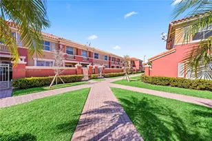 6141 NW 115th Pl, Doral, FL 33178 - Photo 2
