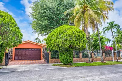 110 W Shore Dr W, Miami, FL 33133 - Photo 6