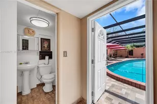 110 W Shore Dr W, Miami, FL 33133 - Photo 32