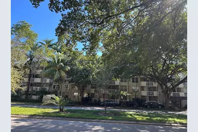 1800 Sans Souci Blvd #115, North Miami, FL 33181 - Photo 2