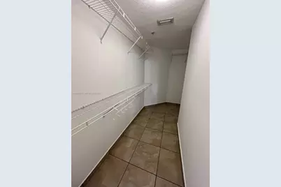 17455 NW 75th Pl #104, Hialeah, FL 33015 - Photo 6