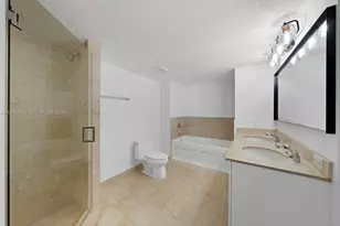 1800 N Bayshore Dr, Miami, FL 33132 - Photo 18