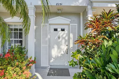8251 San Carlos Cir, Tamarac, FL 33321 - Photo 2
