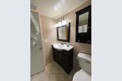 9711 Fontainebleau Blvd #D203, Miami, FL 33172 - Photo 28