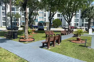 17620 Atlantic Blvd, Sunny Isles Beach, FL 33160 - Photo 4