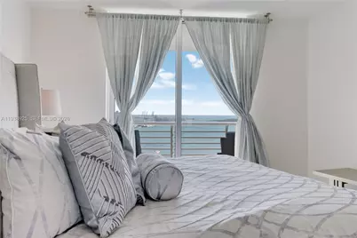 325 S Biscayne Blvd #3723, Miami, FL 33131 - Photo 12