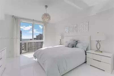 325 S Biscayne Blvd #3723, Miami, FL 33131 - Photo 14