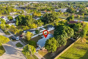 559 NW 2nd St, Florida City, FL 33034 - Photo 4
