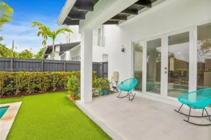 3655 SW 26th St, Miami, FL 33133 - Photo 4