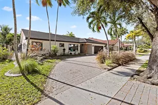 7910 NW 169th Terrace, Miami Lakes, FL 33016 - Photo 1