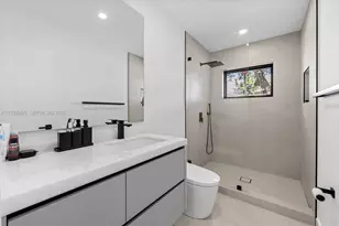 7910 NW 169th Terrace, Miami Lakes, FL 33016 - Photo 38