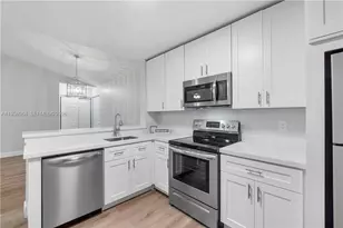 5861 Riverside Dr, Coral Springs, FL 33067 - Photo 2