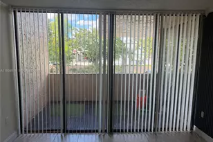 10400 SW 108th Ave, Miami, FL 33176 - Photo 6