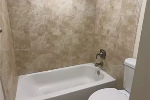 10400 SW 108th Ave, Miami, FL 33176 - Photo 8