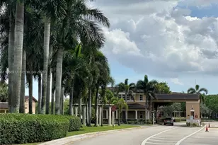 917 SW 147th Ave, Pembroke Pines, FL 33027 - Photo 24