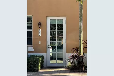 917 SW 147th Ave #2006, Pembroke Pines, FL 33027 - Photo 2
