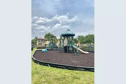 917 SW 147th Ave #2006, Pembroke Pines, FL 33027 - Photo 32