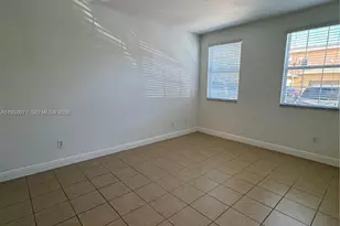 917 SW 147th Ave, Pembroke Pines, FL 33027 - Photo 16