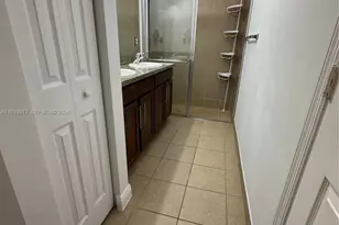 917 SW 147th Ave, Pembroke Pines, FL 33027 - Photo 18