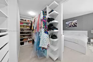 918 NE 26th Ave, Hallandale Beach, FL 33009 - Photo 38