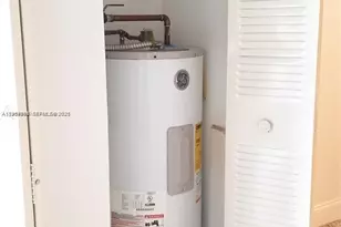 142 SW 18th Ave, Miami, FL 33135 - Photo 8