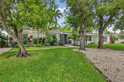 6090 SW 63rd Ave, South Miami, FL 33143 - Photo 2