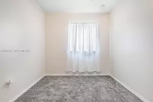 9135 SW 203rd Terrace, Cutler Bay, FL 33189 - Photo 12