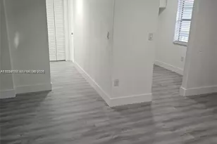 9440 Fontainebleau Blvd, Miami, FL 33172 - Photo 6