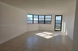 20840 San Simeon Way, Miami, FL 33179 - Photo 38