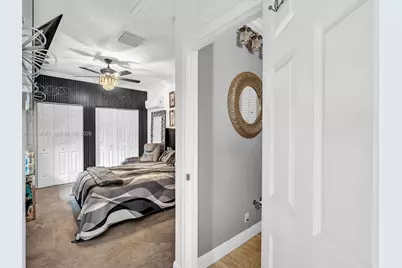 8720 NW 18th St, Coral Springs, FL 33071 - Photo 32