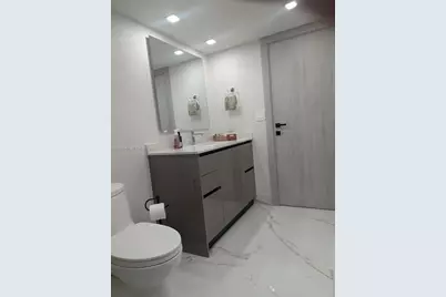 19707 Turnberry Way #20L, Aventura, FL 33180 - Photo 12