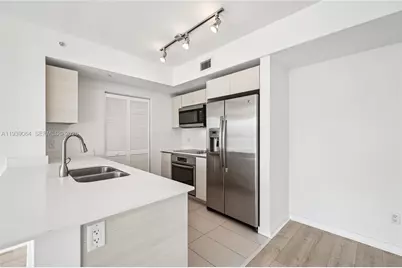 4250 Biscayne Blvd #1516, Miami, FL 33137 - Photo 8