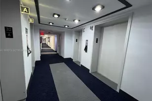 555 NE 15th St, Miami, FL 33132 - Photo 20