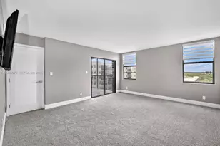 2112 S Cypress Bend Dr, Pompano Beach, FL 33069 - Photo 8