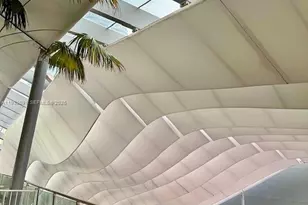 68 SE 6th St, Miami, FL 33131 - Photo 46