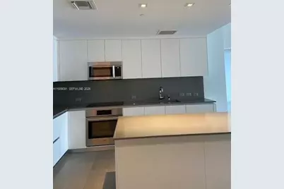 68 SE 6th St #2507, Miami, FL 33131 - Photo 6