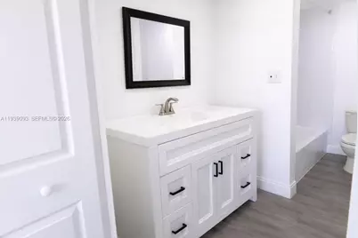 1990 Marseille Dr #405, Miami Beach, FL 33141 - Photo 8